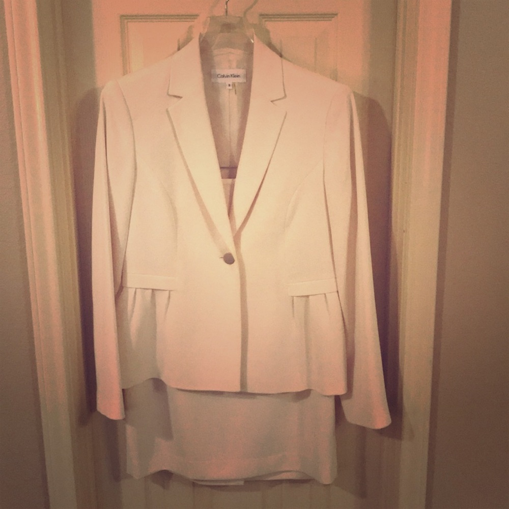 Women’s suit